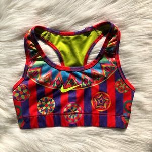 women’s nike sports bra